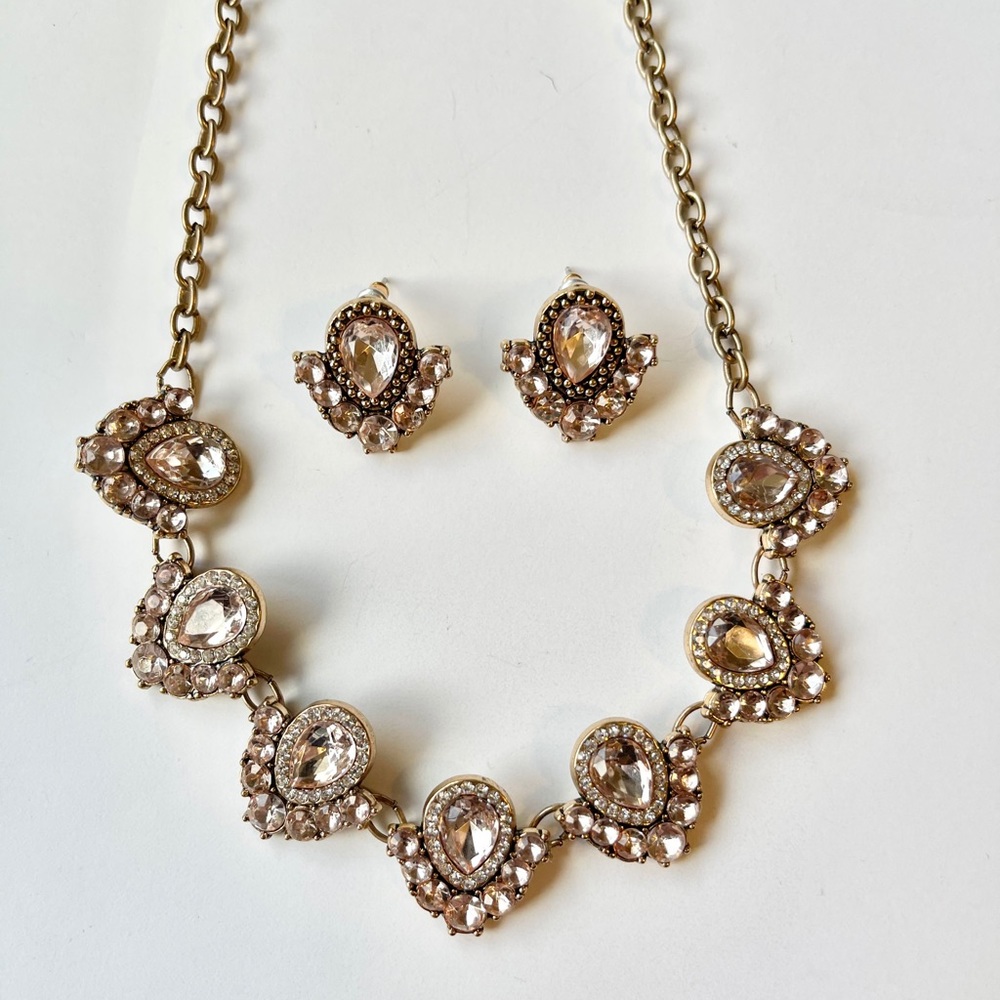 EUC Rhinestone Necklace Earring Set - Picture 2 of 3